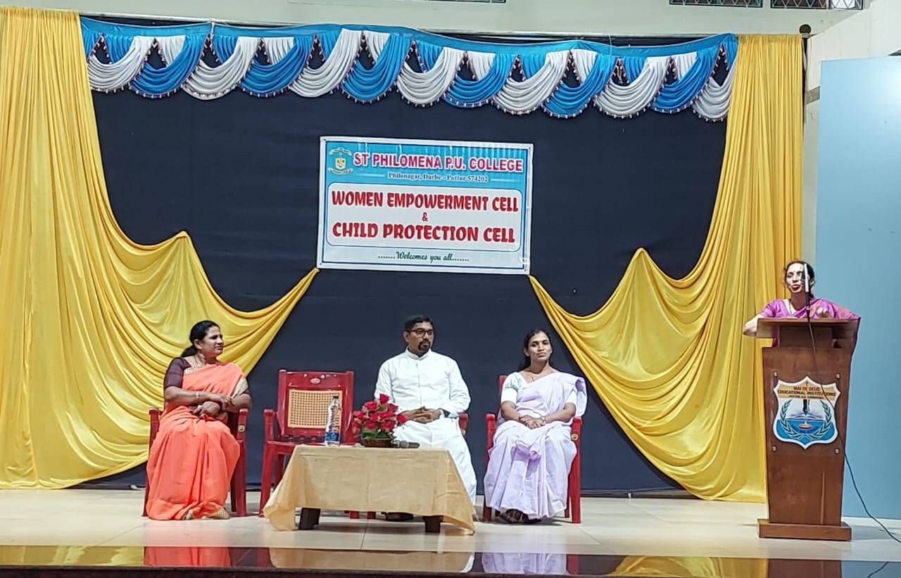 🟨 ಸಂತ ಫಿಲೋಮಿನಾ ಪ. ಪೂ ಕಾಲೇಜಿನಲ್ಲಿ 'ಹದಿಹರೆಯದ ಸವಾಲುಗಳು ಮತ್ತು ಪರಿಹಾರಗಳು' ಕುರಿತು ಕಾರ್ಯಗಾರ